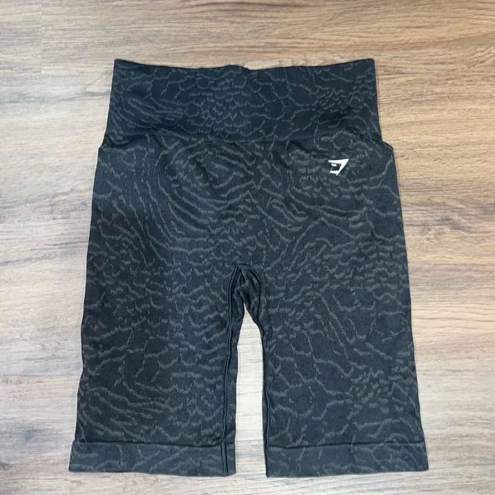 Gymshark Cycling/Biker Shorts Women’s Medium Adapt Animal Seamless